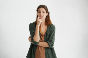 Fui vítima de golpe: como bloquear cartão ou conta imediatamente em 2026